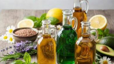 دليلك الشامل: أشهر الزيوت الطبيعية واستخداماتها للجمال والصحة في الجزائر